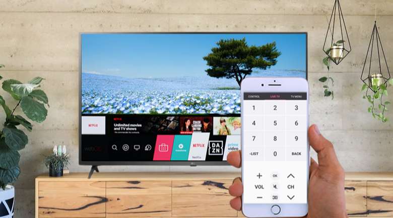 Tivi LG 4K - Hỗ trợ điều khiển tivi bằng điện thoại linh hoạt qua ứng dụng LG TV Plus