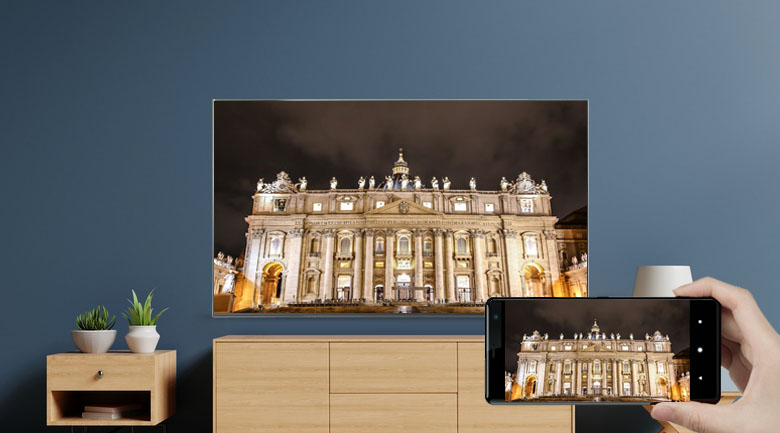 Tivi LG 4K - Chiếu màn hình điện thoại lên tivi đơn giản qua Screen Mirroring (Android) và AirPlay 2 (iPhone)